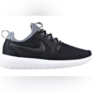 Nikes Women’s 6.5